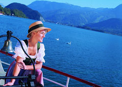 Boat trip on Lake Wolfgang Boat trip on Lake Wolfgang
