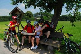 from Salzburg city to the Salzkammergut - this bike tour is recommended by the german magazine 'Brigitte'