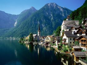 from Schafberg mountain to the UNESCO world heritage Hallstatt from Schafberg mountain to the UNESCO world heritage Hallstatt